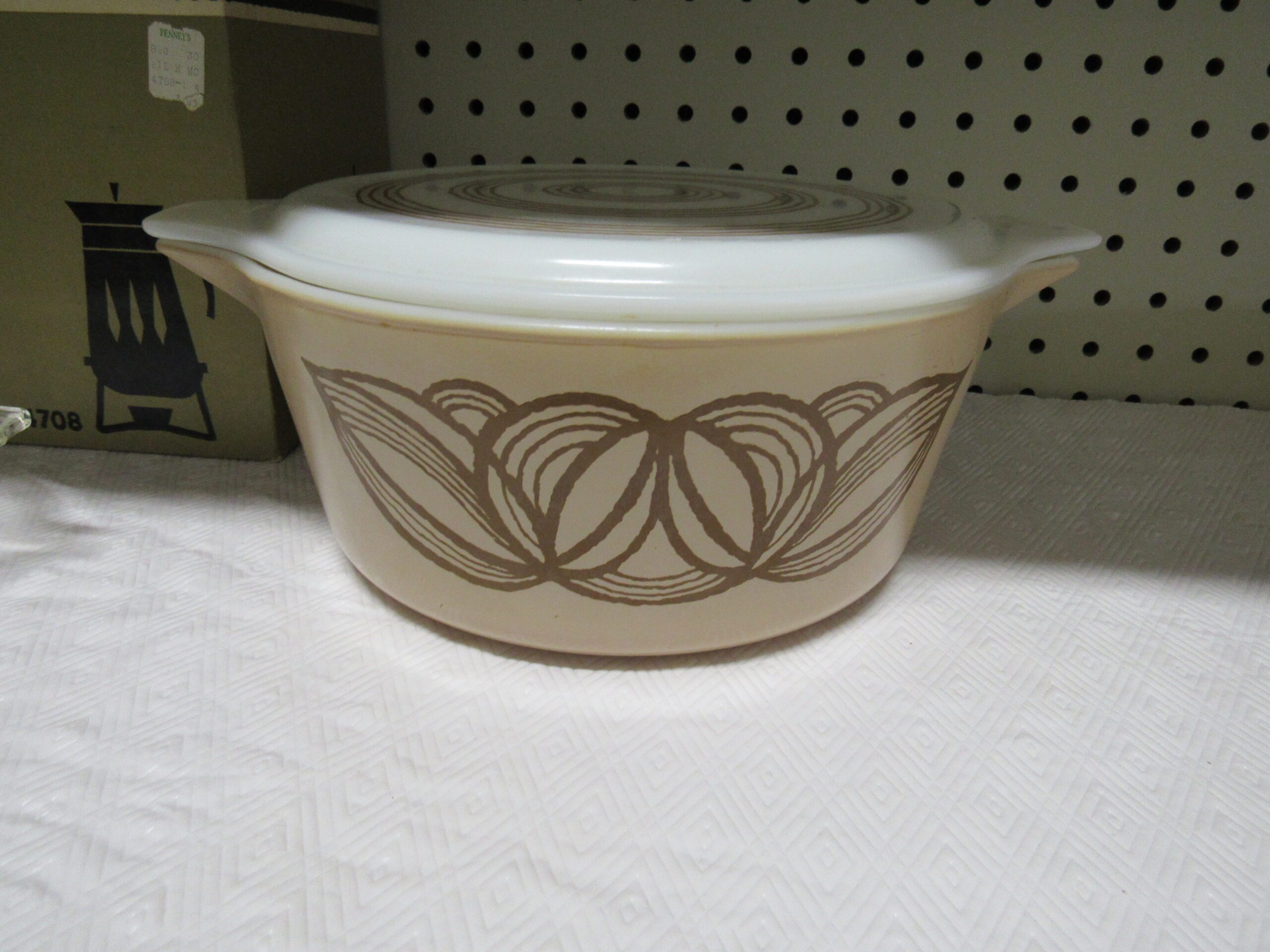 Pyrex - Hidden Treasures Antiques and More