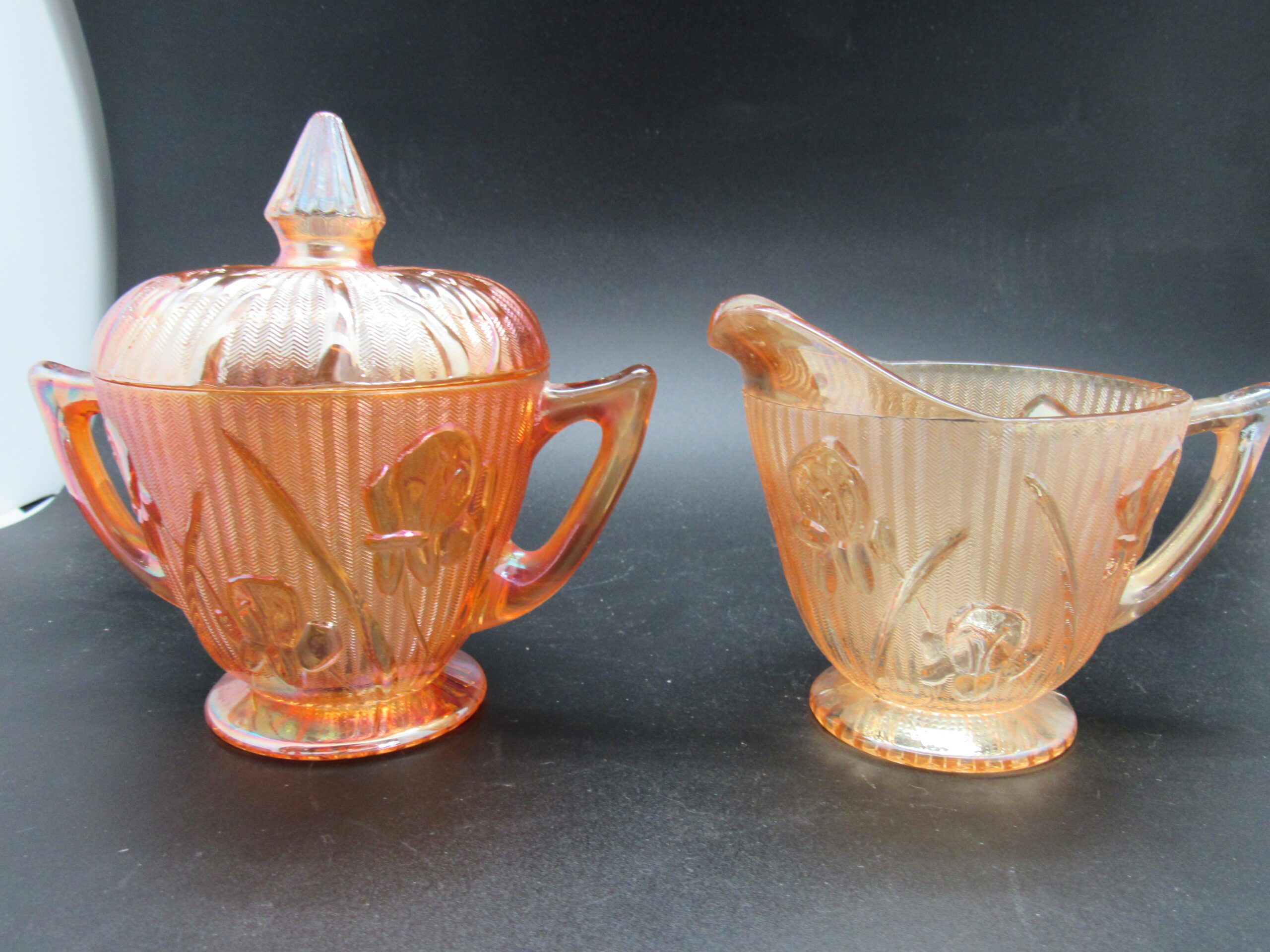 ジャネットグラス シェーカー ソルト ペッパー シュガー フラワー ヴィンテージ Jeanette Iris and Herringbone Creamer and Sugar - Hidden Treasures